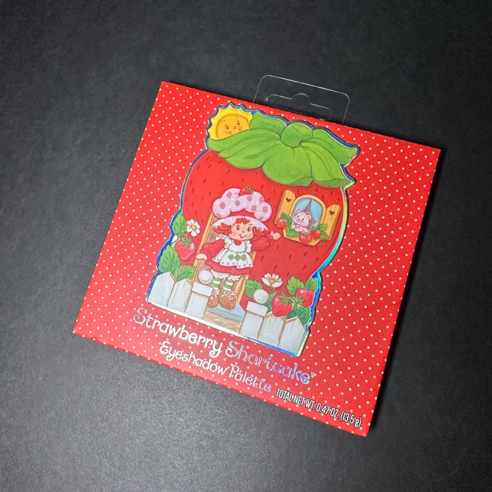 Strawberry Shortcake Eyelash Curler and Palette Set 🍓 - Picture 5 of 8